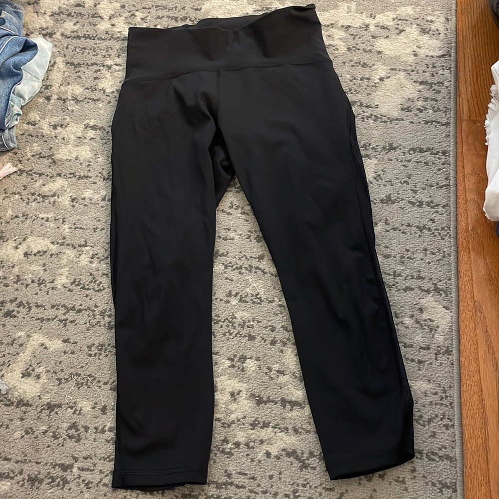 Black cropped lulu lemon mesh leggings